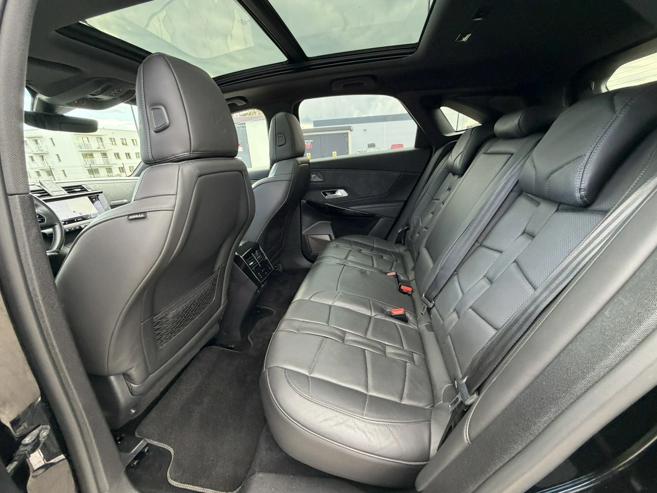 DS Automobiles DS 7 Crossback - Zdjęcie 29