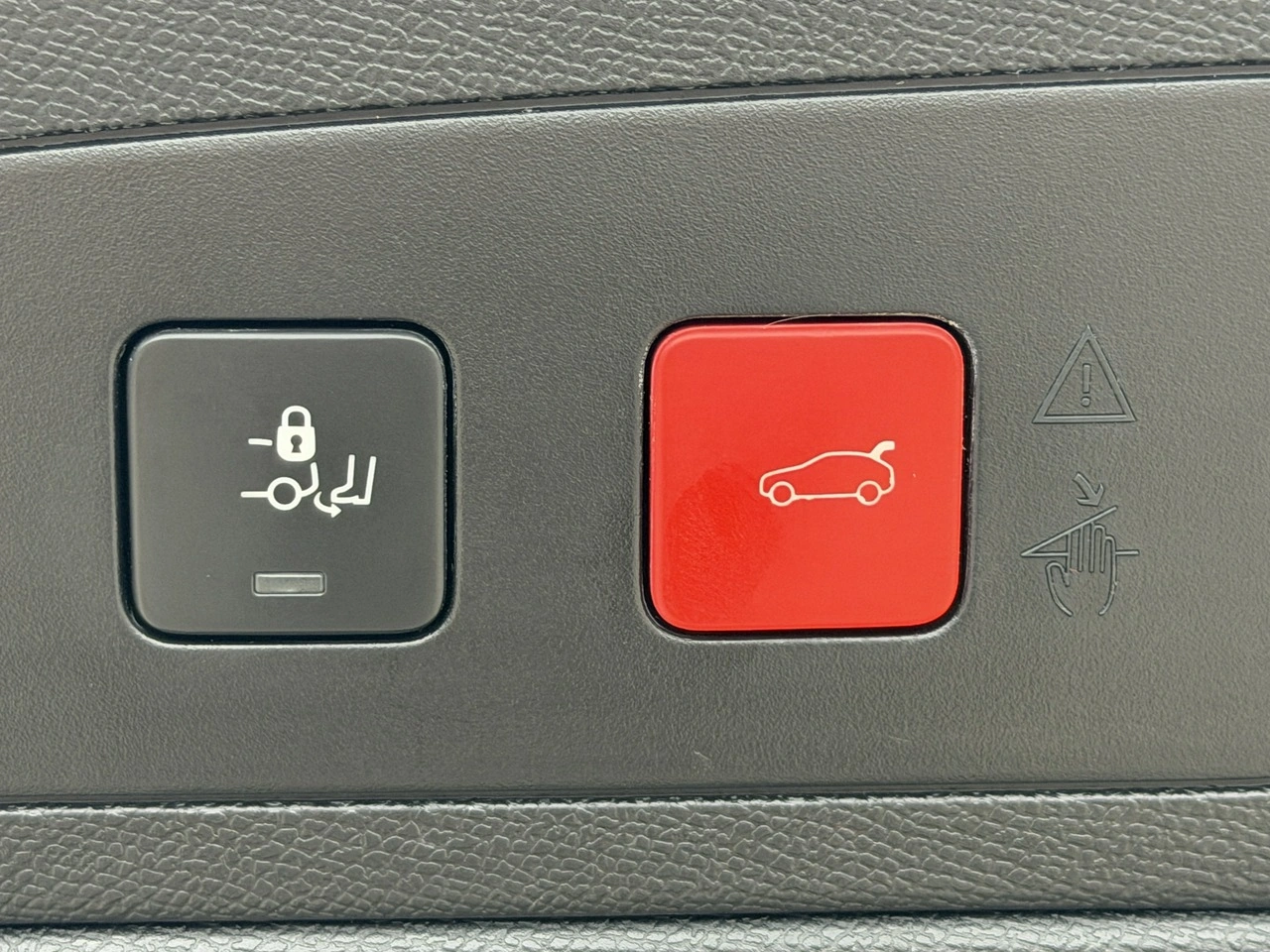DS Automobiles DS 7 Crossback - Zdjęcie 39