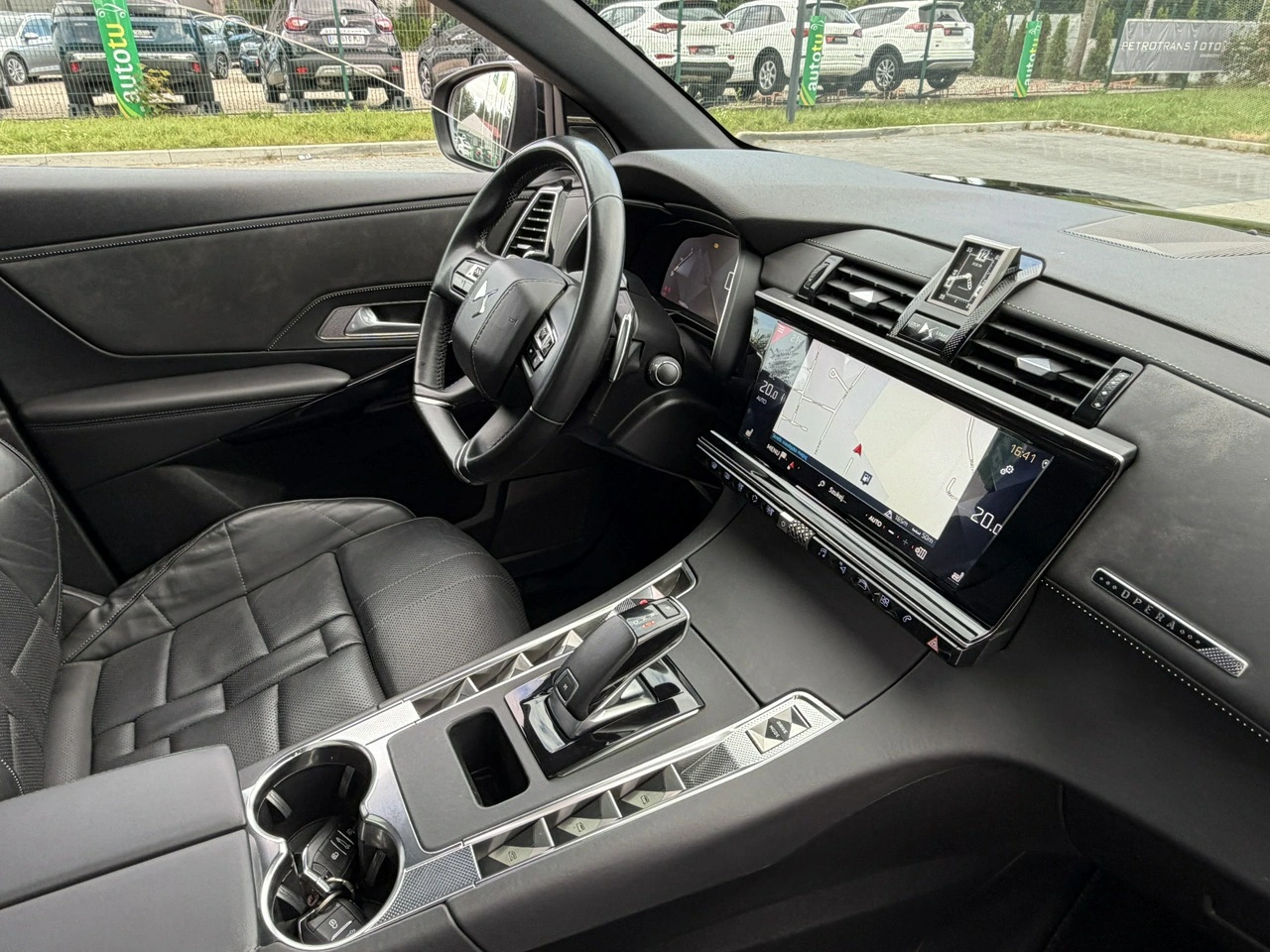 DS Automobiles DS 7 Crossback - Zdjęcie 34