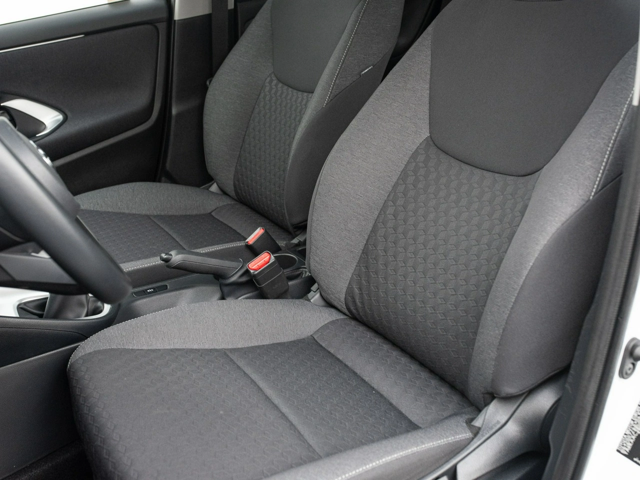 Toyota Yaris - Zdjęcie 10