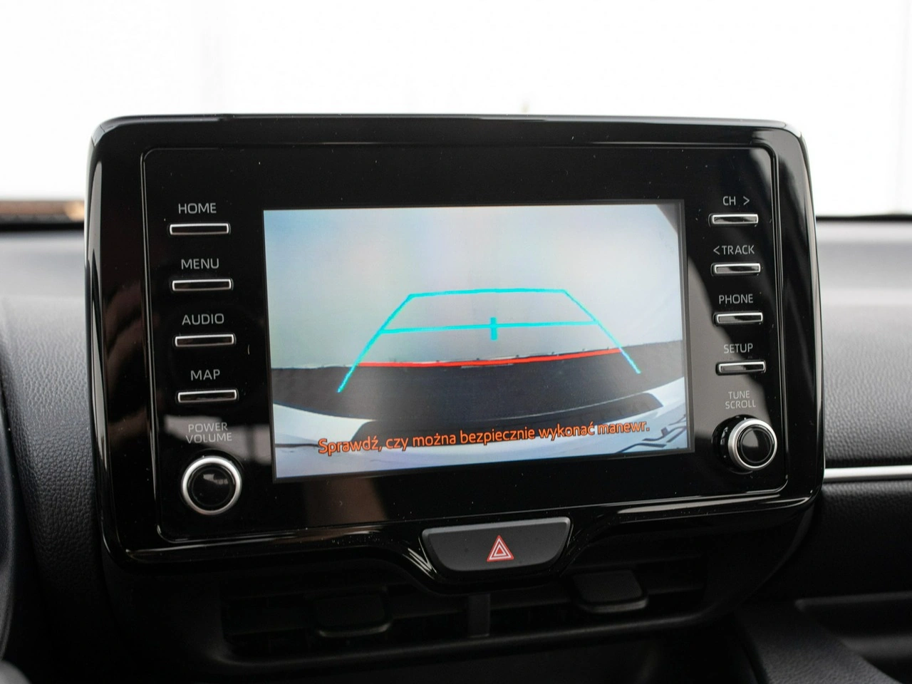 Toyota Yaris - Zdjęcie 19