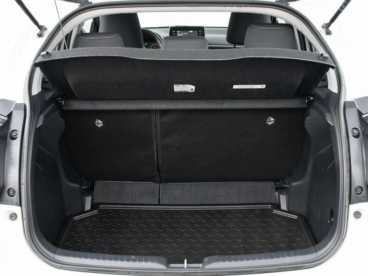Toyota Yaris - Zdjęcie 23