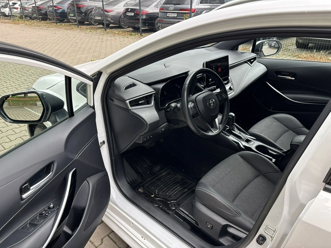 Toyota Corolla - Zdjęcie 10