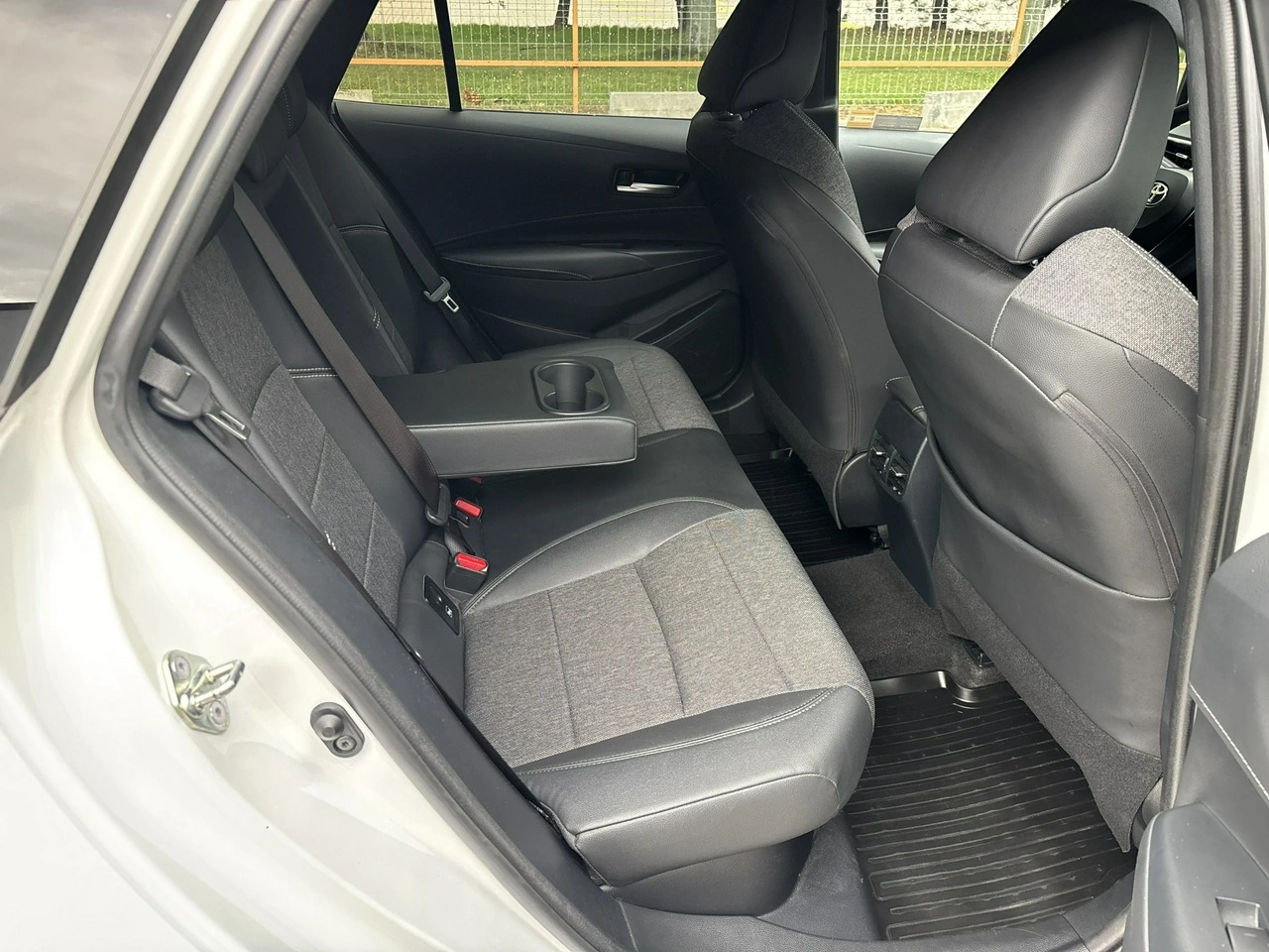 Toyota Corolla - Zdjęcie 16