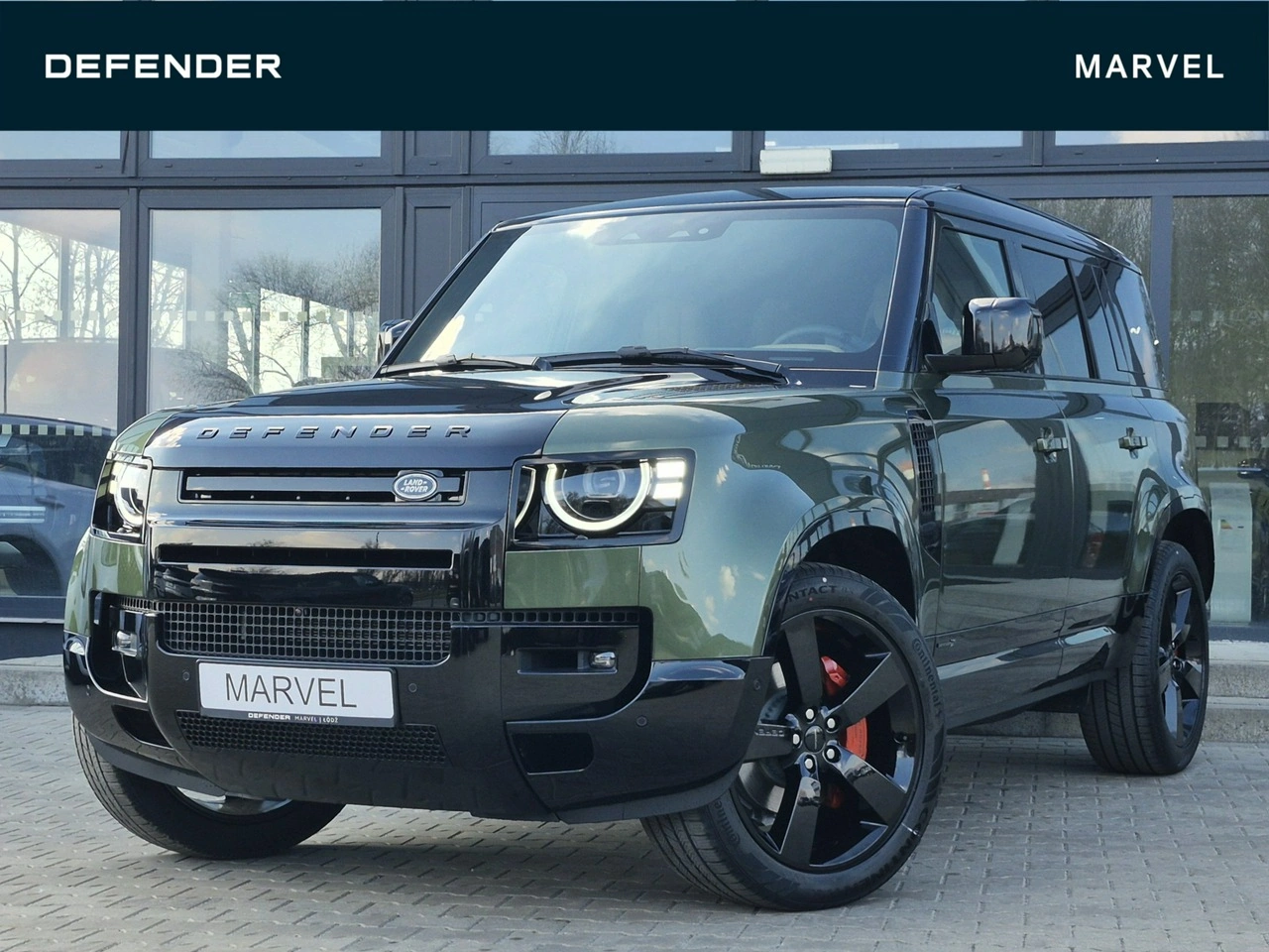 Land Rover Defender - Główne zdjęcie