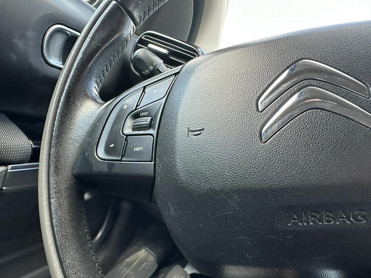 Citroën C4 Cactus - Zdjęcie 19
