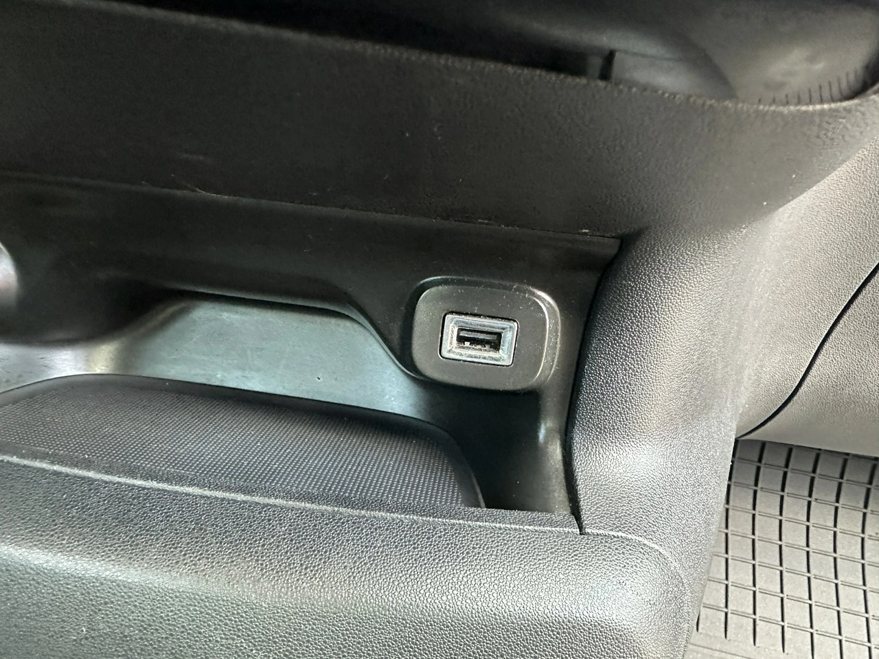 Citroën C4 Cactus - Zdjęcie 21