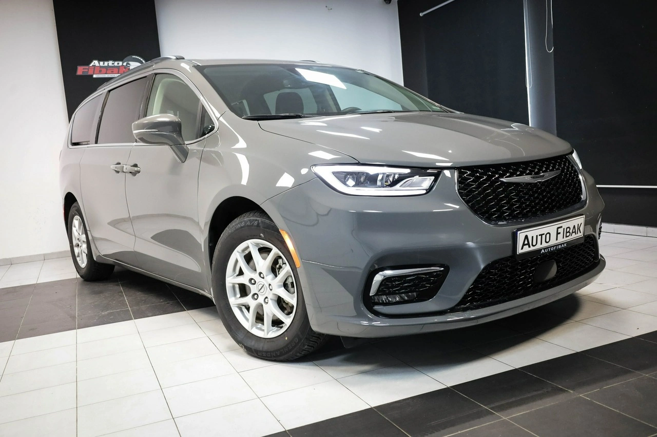 Chrysler Pacifica - Zdjęcie 2