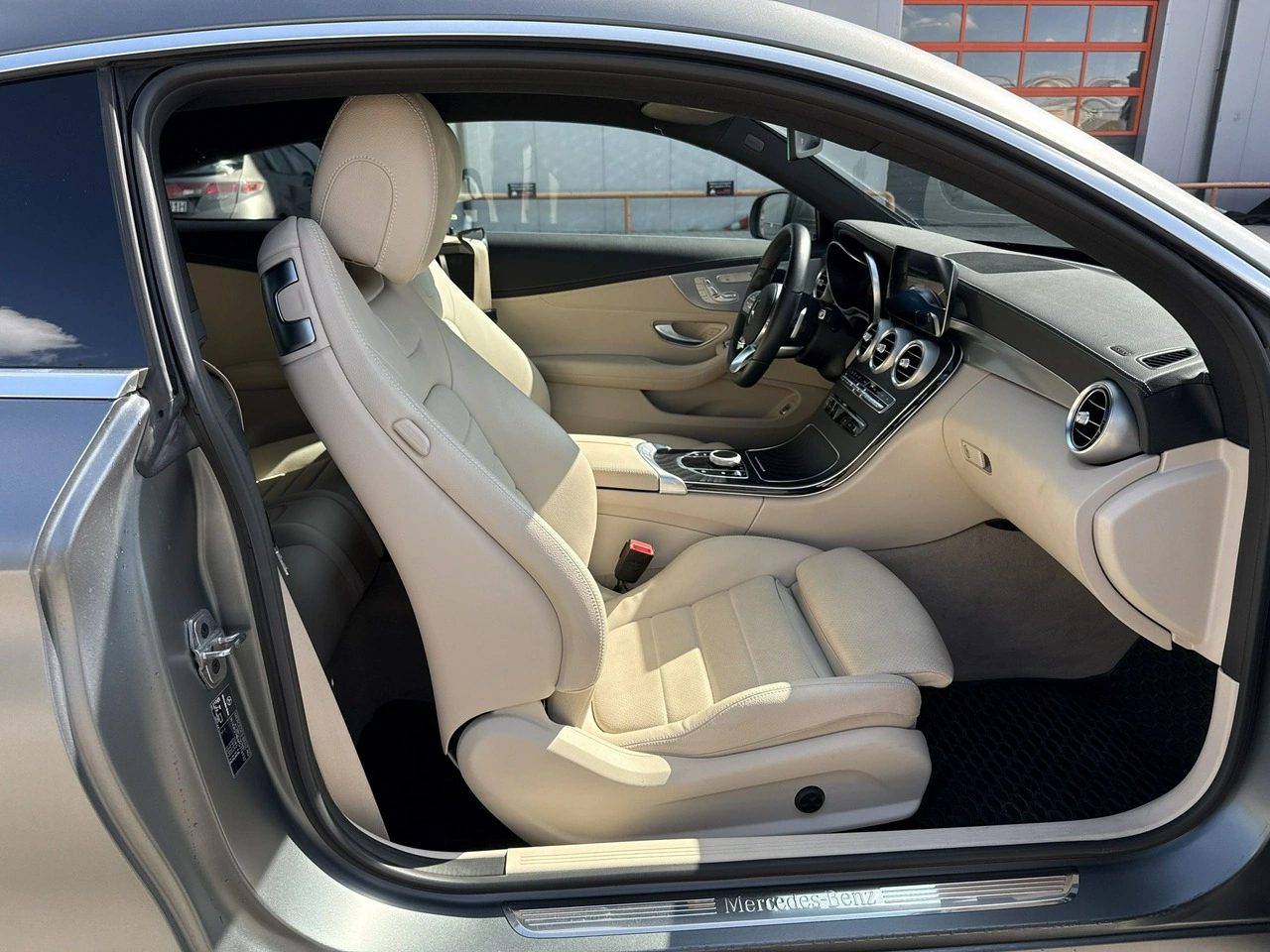 Mercedes C 200 - Zdjęcie 16
