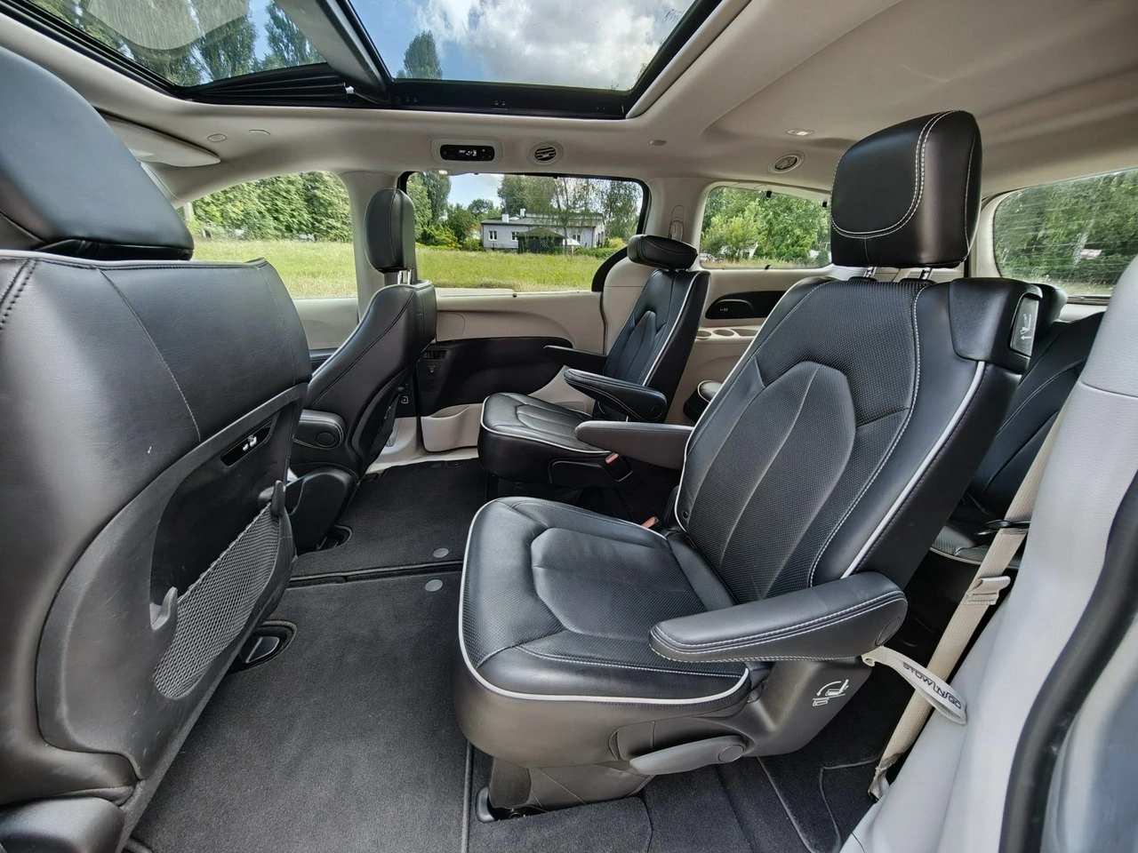 Chrysler Pacifica - Zdjęcie 28