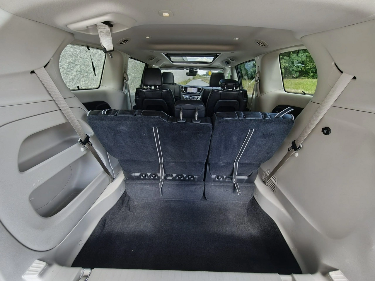 Chrysler Pacifica - Zdjęcie 32