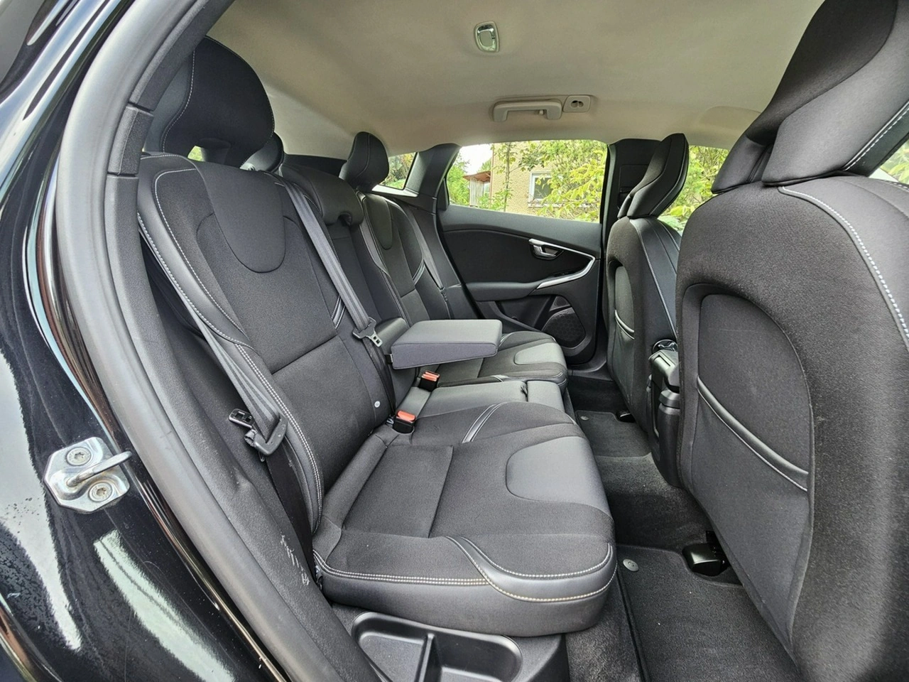Volvo V40 - Zdjęcie 17