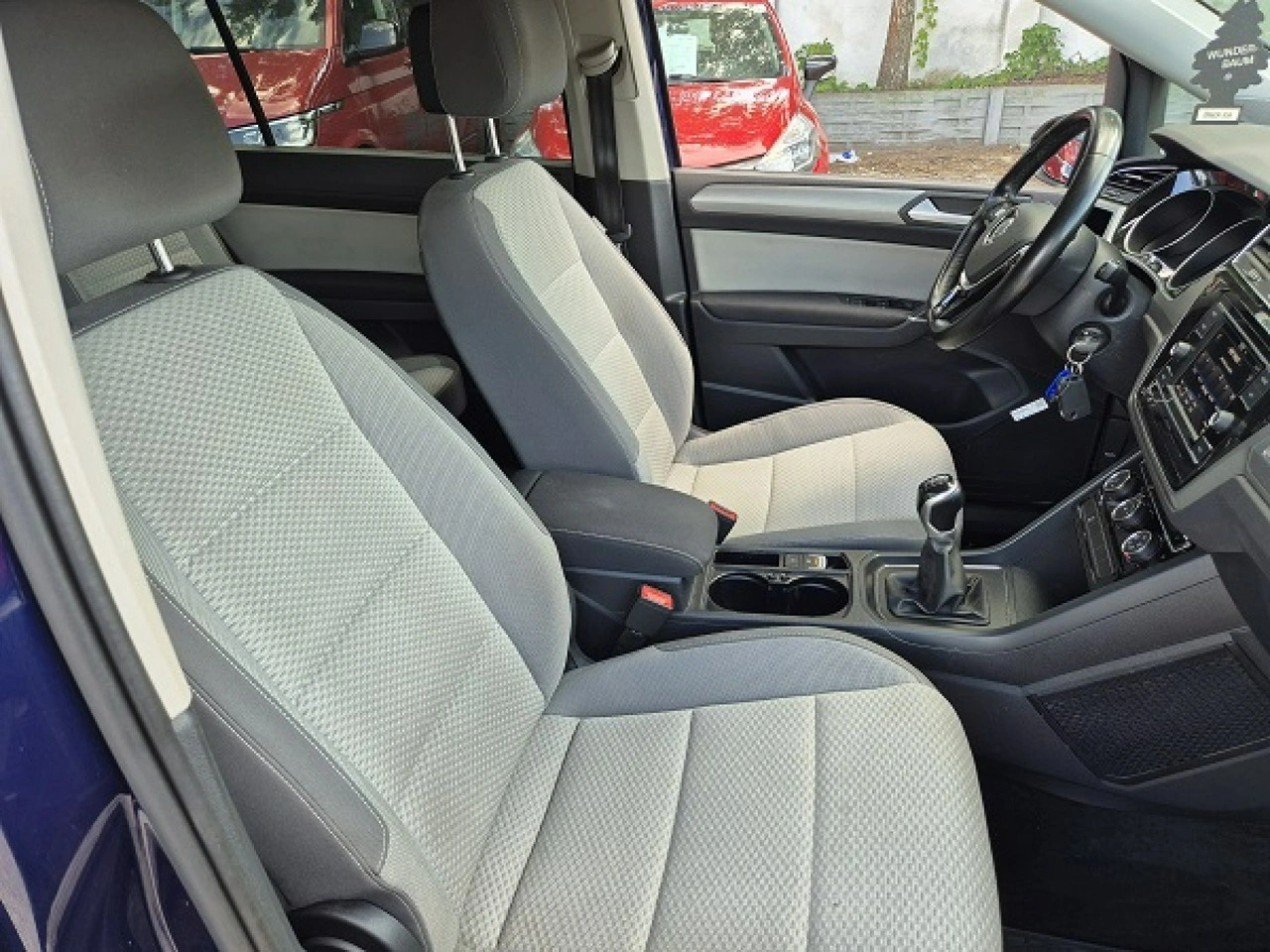 Volkswagen Touran - Zdjęcie 16