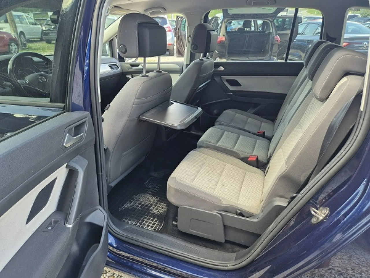 Volkswagen Touran - Zdjęcie 18