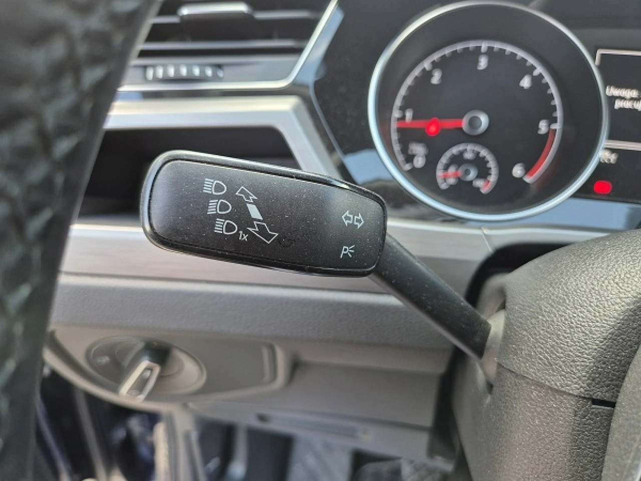 Volkswagen Touran - Zdjęcie 26