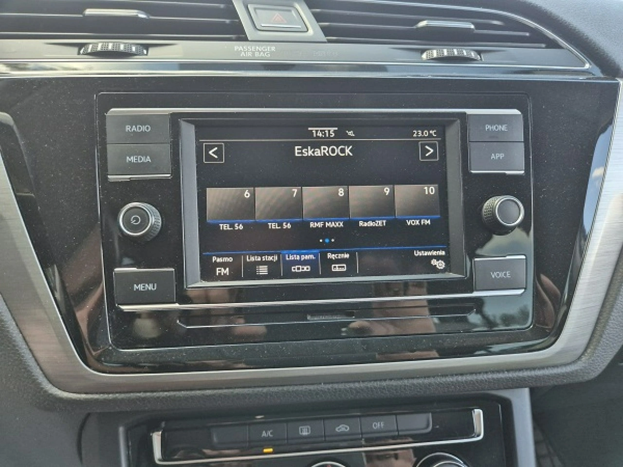 Volkswagen Touran - Zdjęcie 29