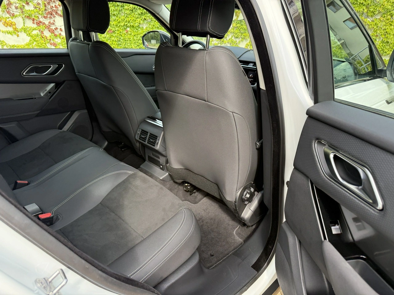 Land Rover Range Rover Velar - Zdjęcie 9