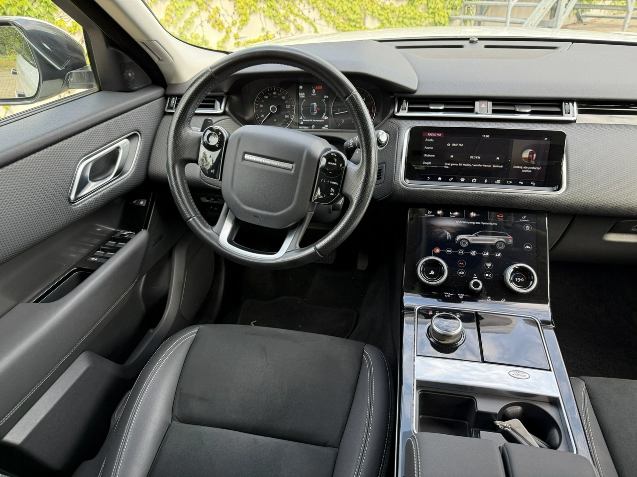 Land Rover Range Rover Velar - Zdjęcie 17