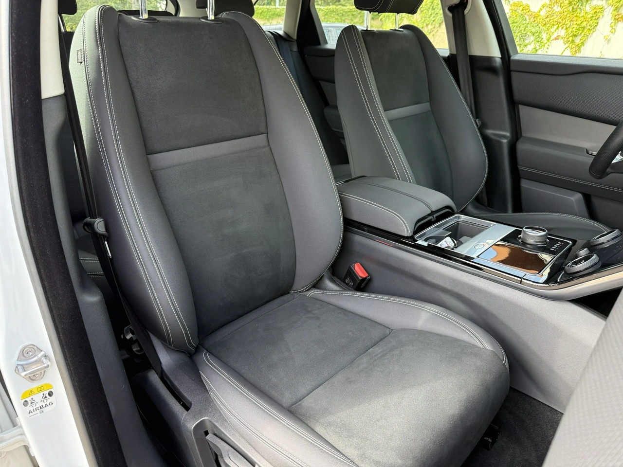 Land Rover Range Rover Velar - Zdjęcie 8