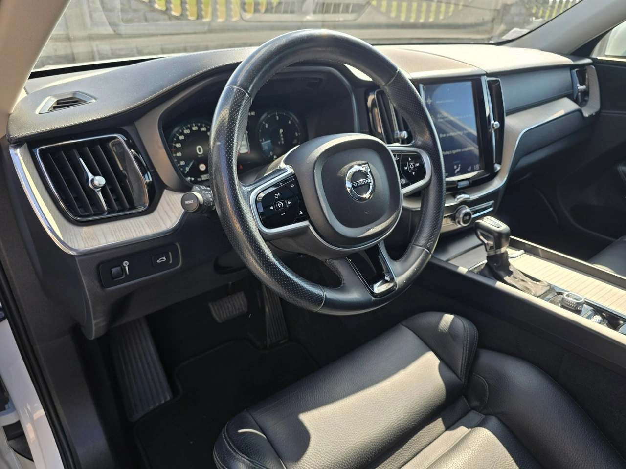 Volvo XC 60 - Zdjęcie 16