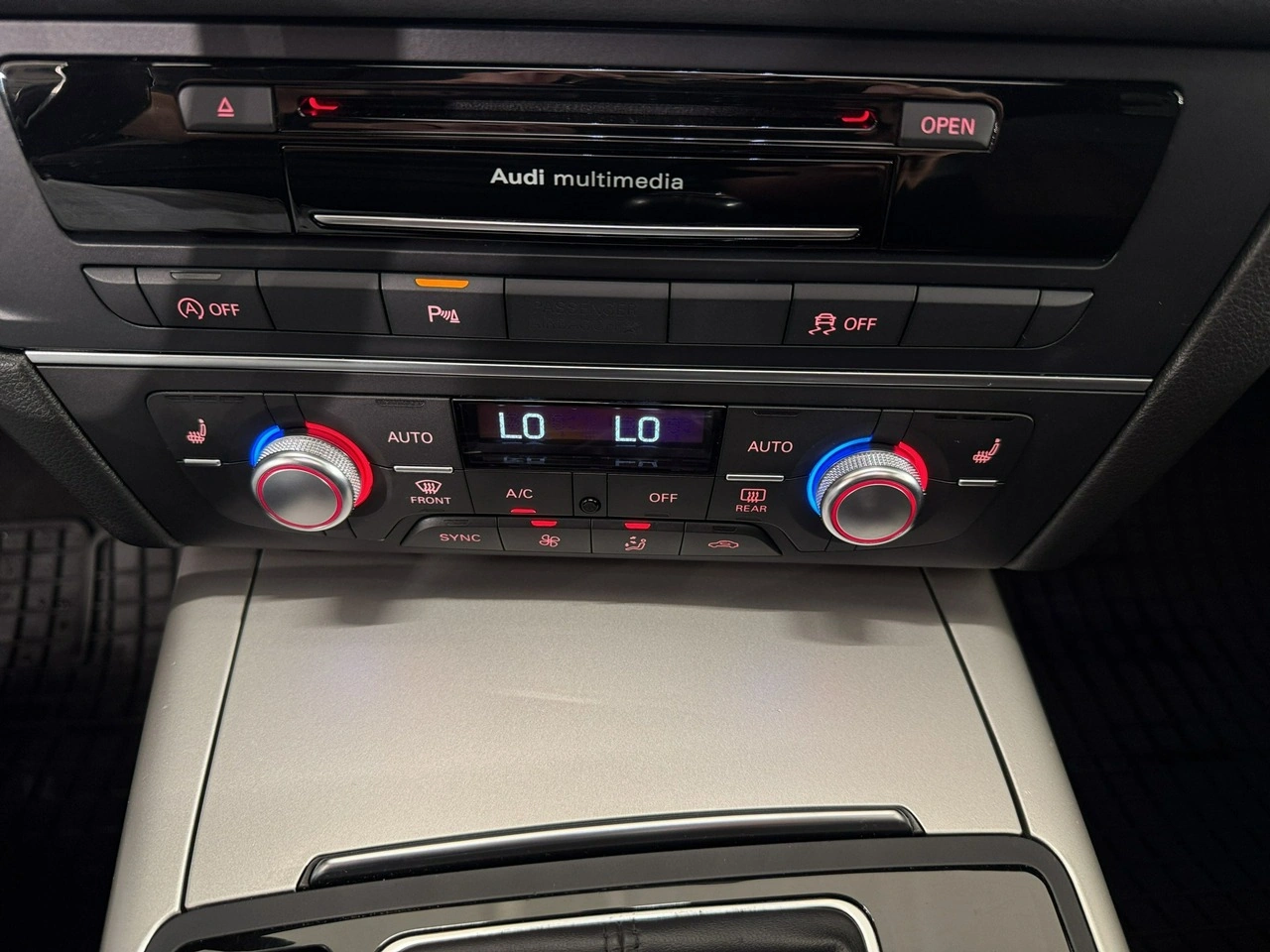 Audi A6 - Zdjęcie 23