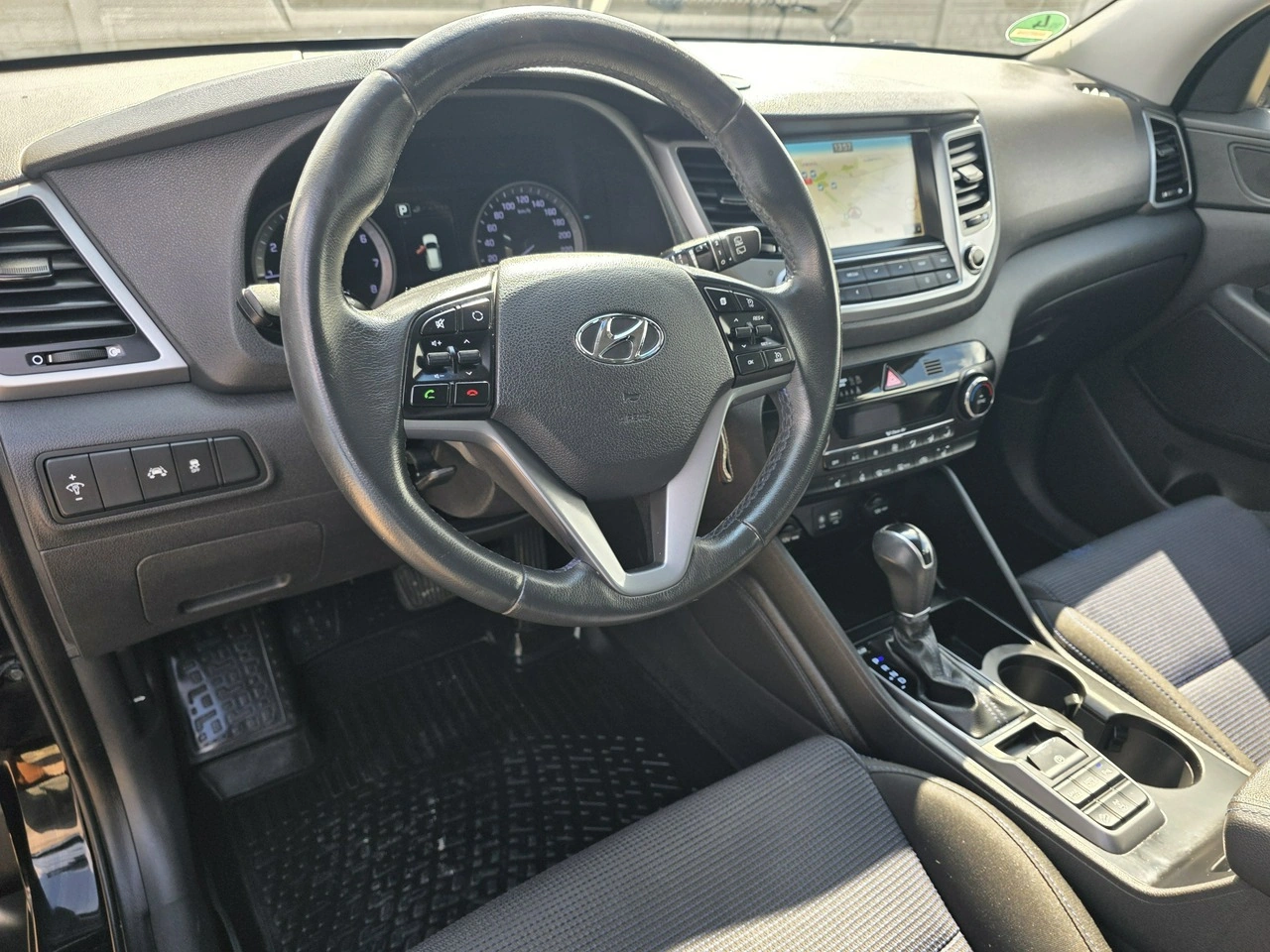 Hyundai Tucson - Zdjęcie 15