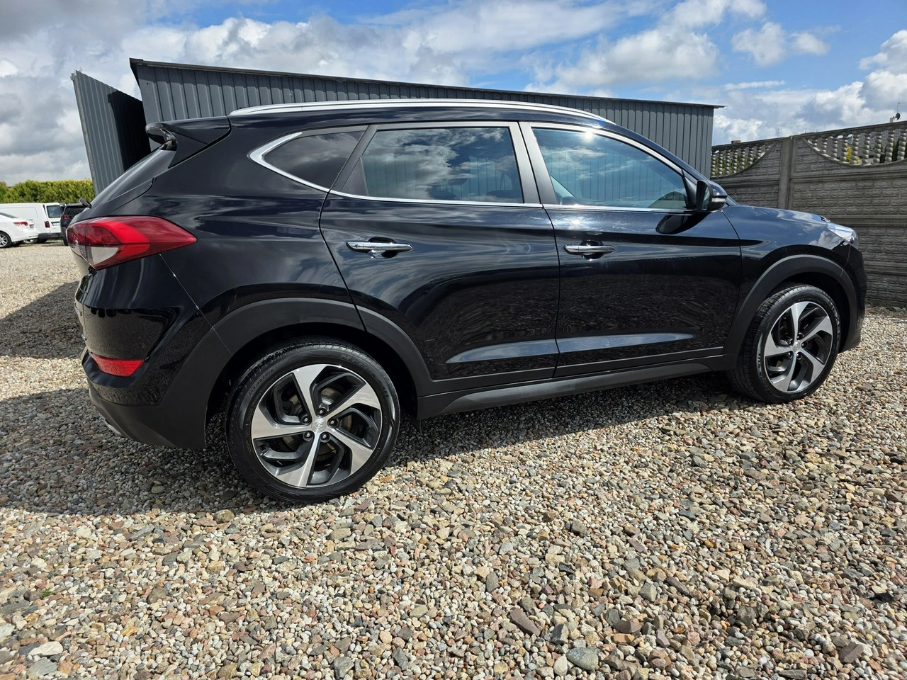 Hyundai Tucson - Zdjęcie 27
