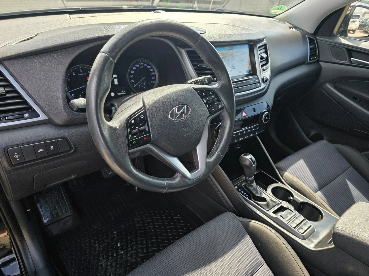 Hyundai Tucson - Zdjęcie 31