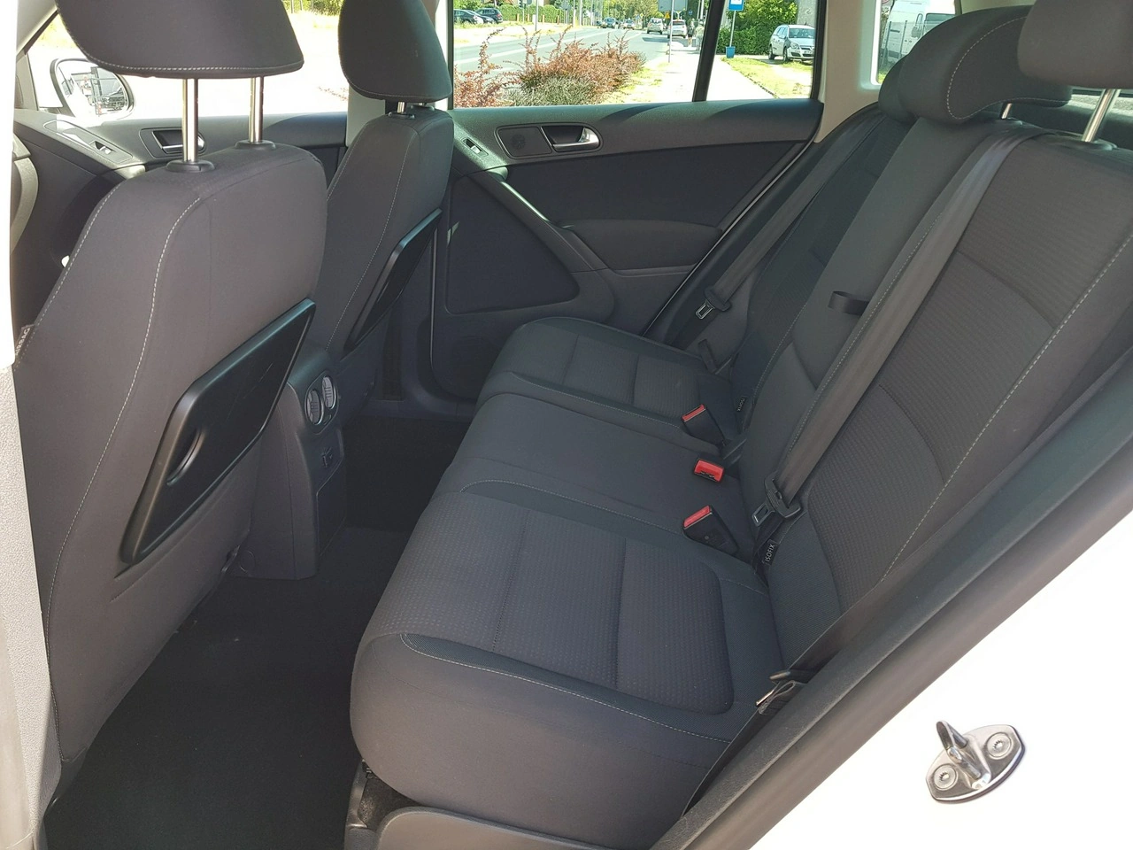 Volkswagen Tiguan - Zdjęcie 10