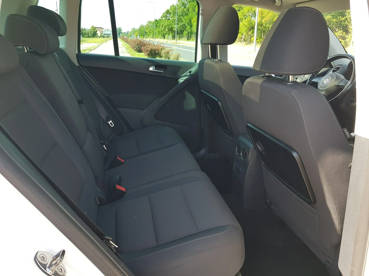 Volkswagen Tiguan - Zdjęcie 15