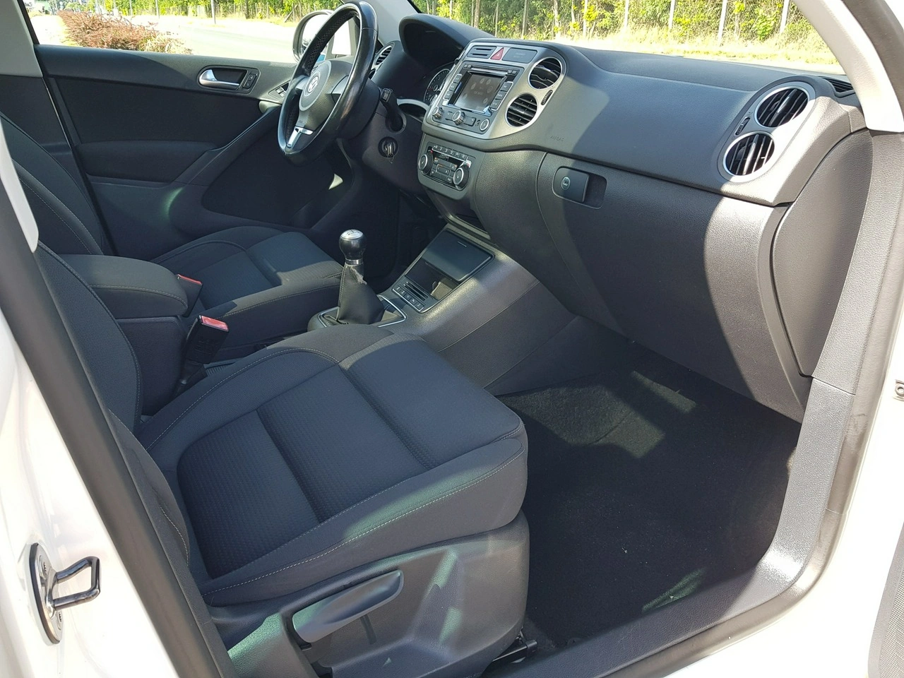 Volkswagen Tiguan - Zdjęcie 16