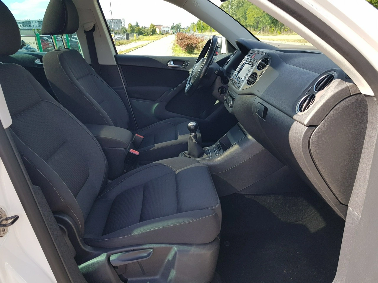Volkswagen Tiguan - Zdjęcie 17