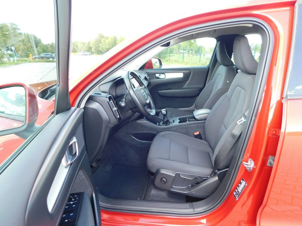 Volvo XC 40 - Zdjęcie 12