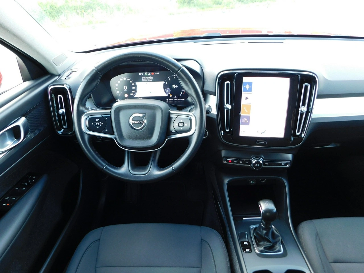 Volvo XC 40 - Zdjęcie 14