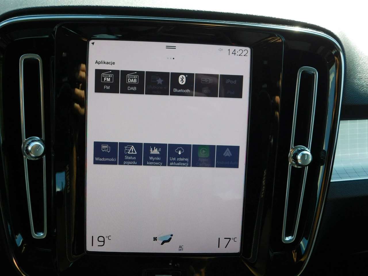 Volvo XC 40 - Zdjęcie 19