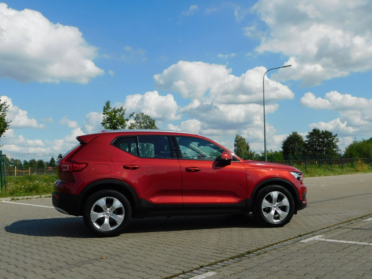 Volvo XC 40 - Zdjęcie 2