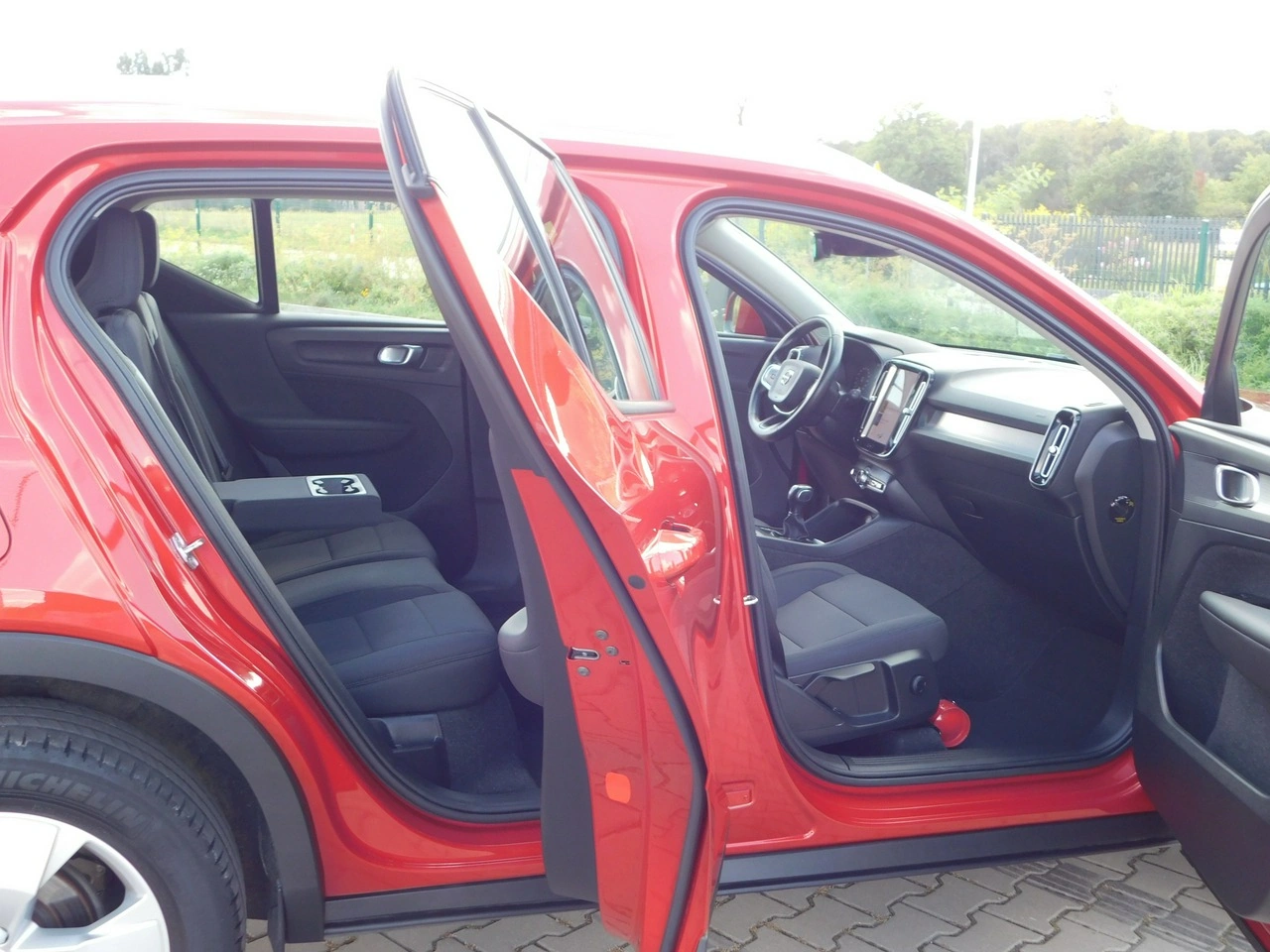 Volvo XC 40 - Zdjęcie 8