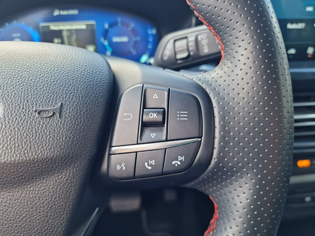 Ford Focus - Zdjęcie 21