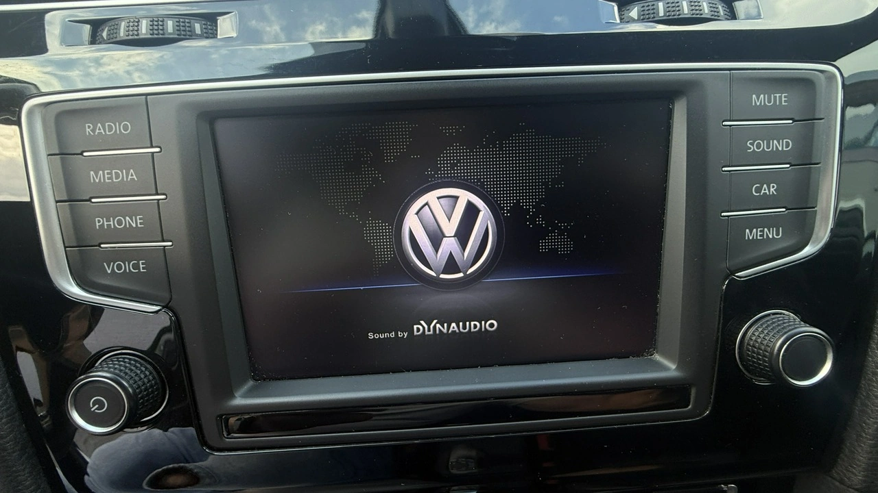 Volkswagen Golf Variant - Zdjęcie 18