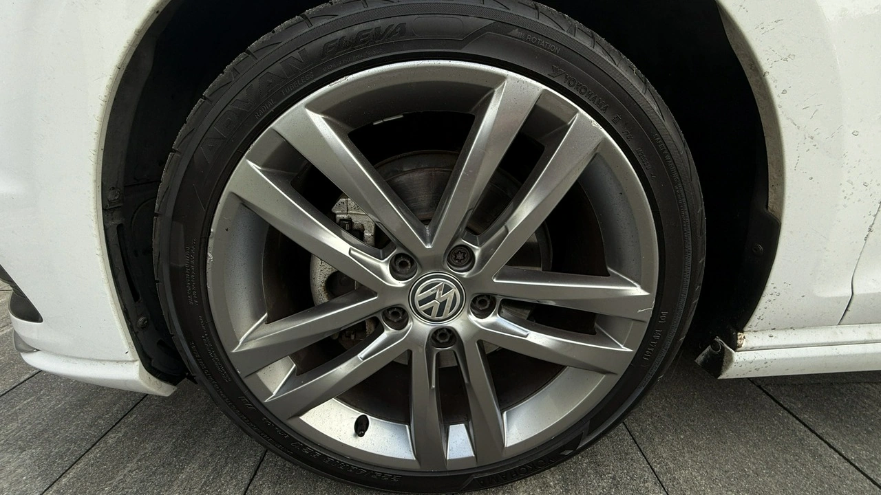 Volkswagen Golf Variant - Zdjęcie 24