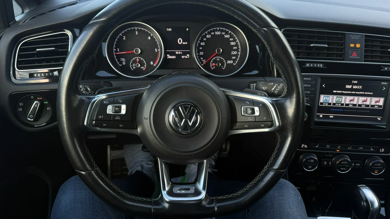 Volkswagen Golf Variant - Zdjęcie 53