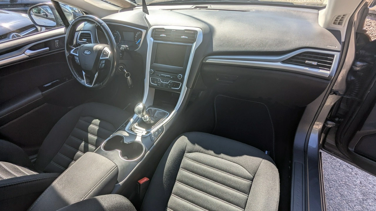 Ford Mondeo - Zdjęcie 20