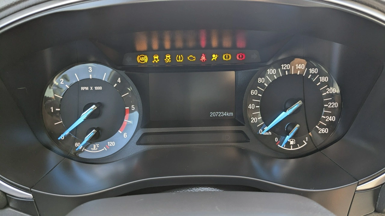 Ford Mondeo - Zdjęcie 22