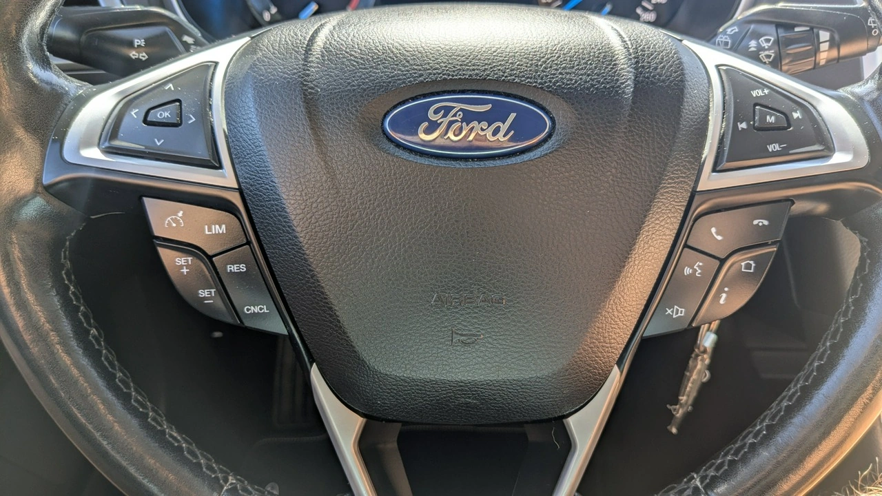 Ford Mondeo - Zdjęcie 25