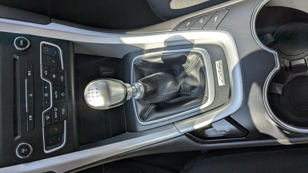 Ford Mondeo - Zdjęcie 28