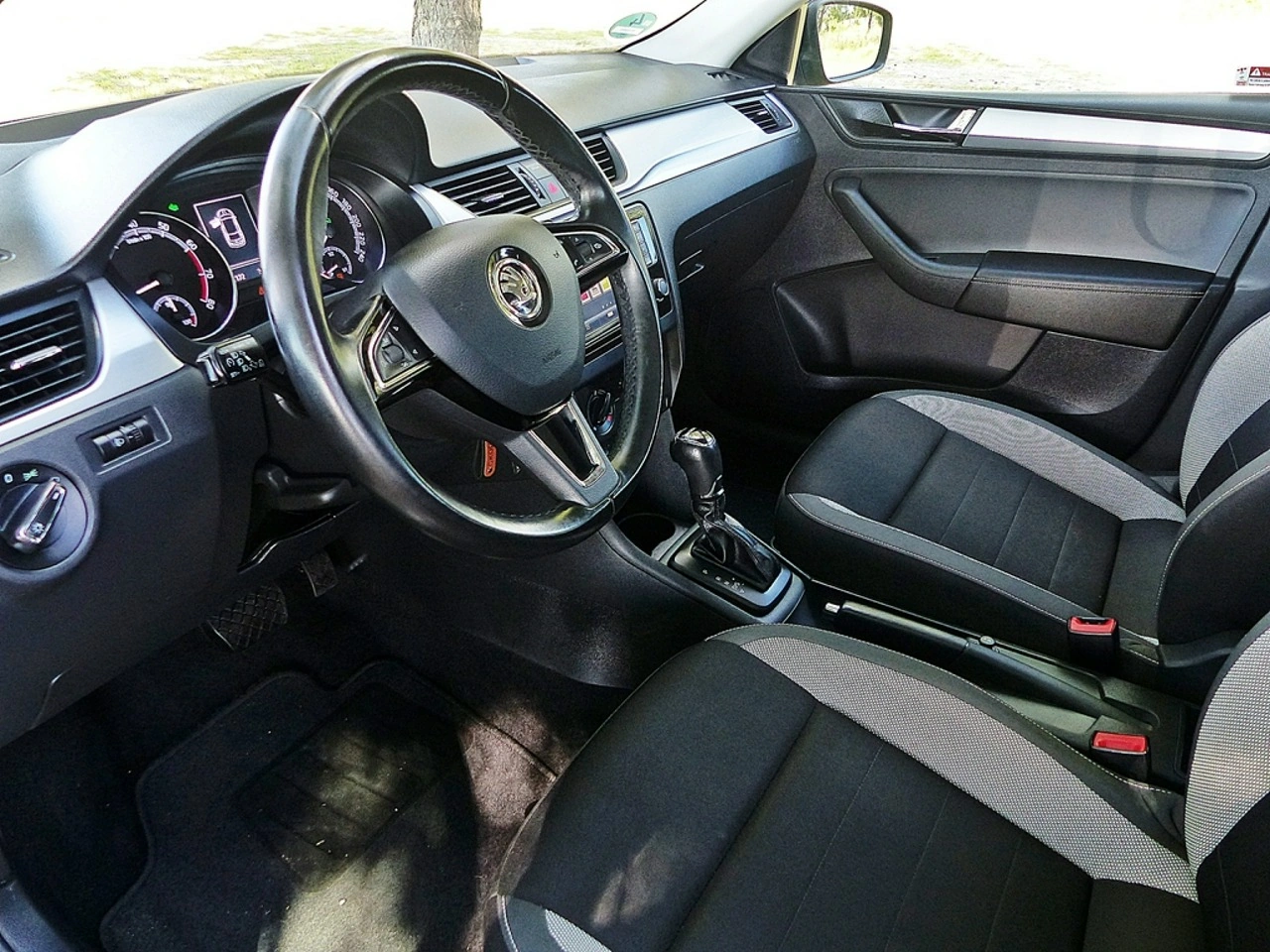 Skoda RAPID - Zdjęcie 16