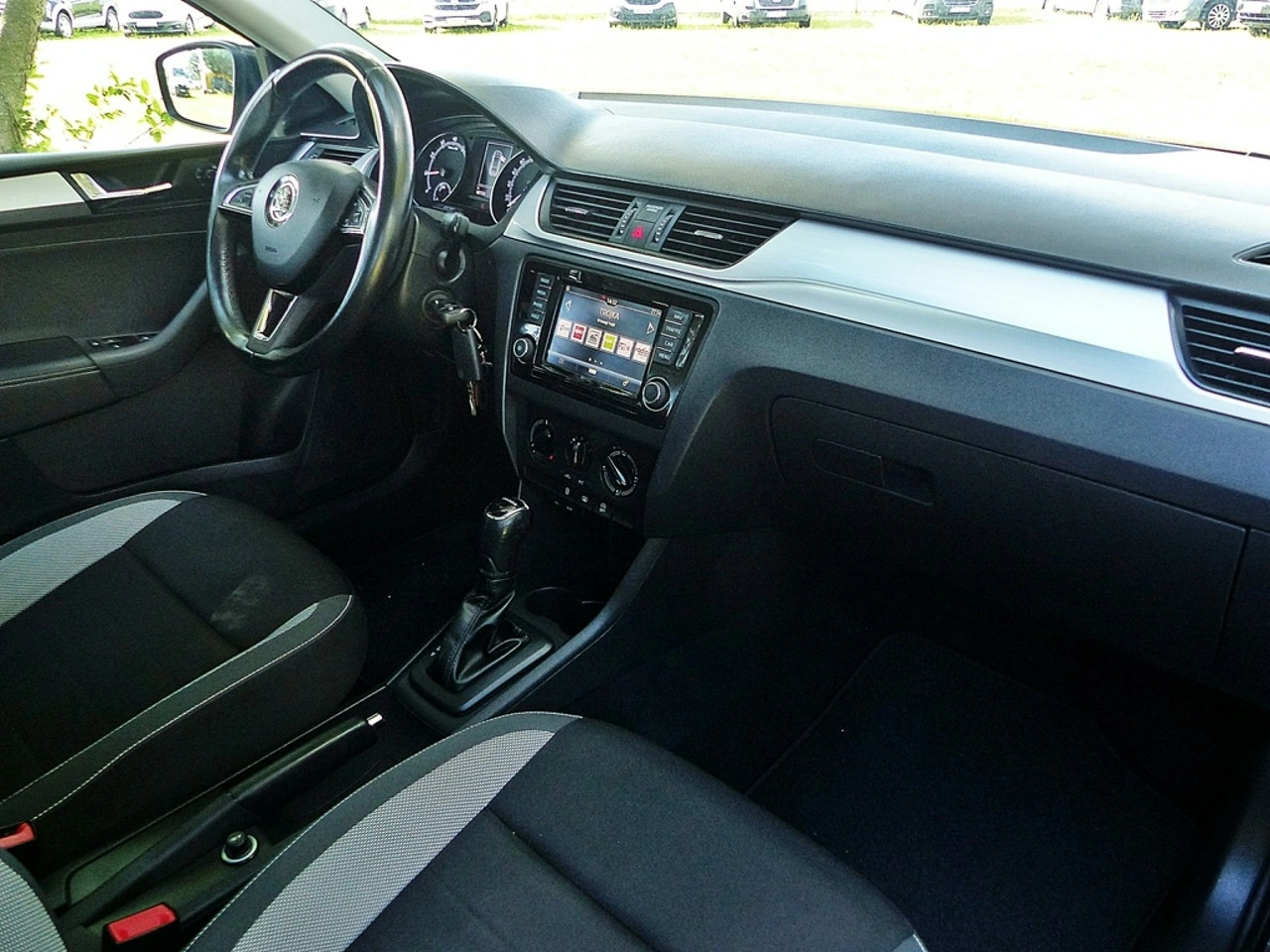 Skoda RAPID - Zdjęcie 23