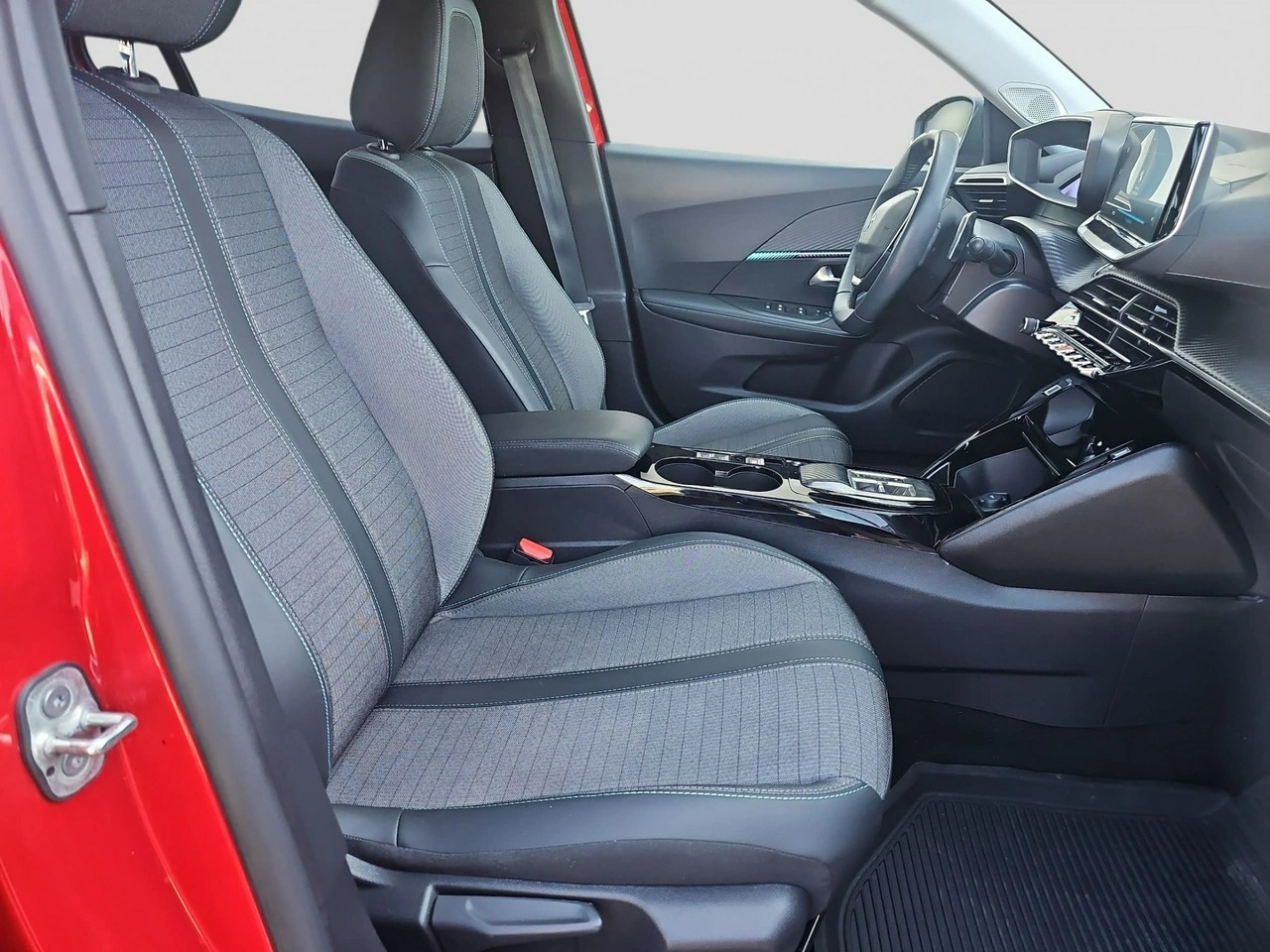 Peugeot 2008 - Zdjęcie 18