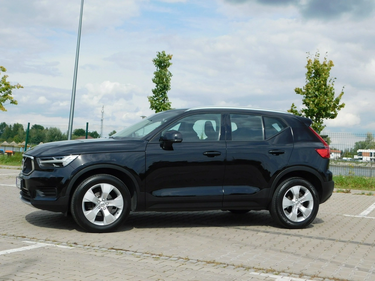 Volvo XC 40 - Zdjęcie 1