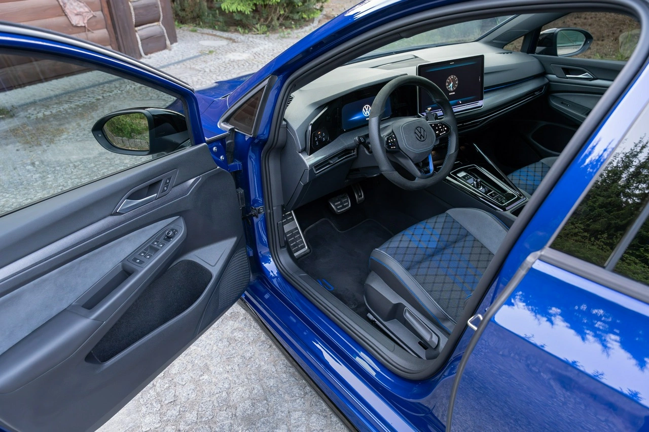 Volkswagen Golf - Zdjęcie 39